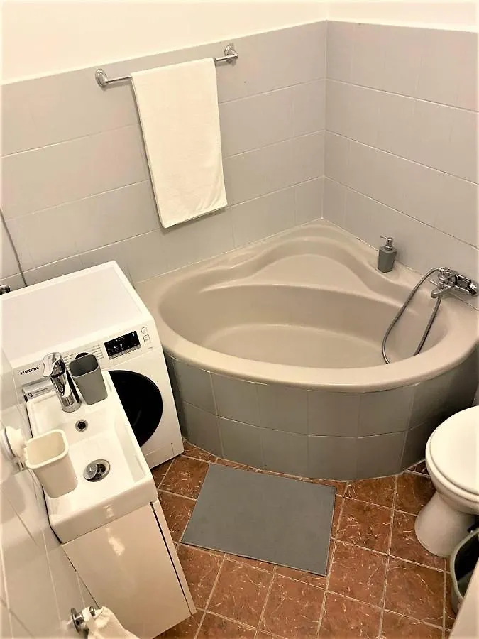 Quiet And Private Studio In The Center Apartment Budapest
